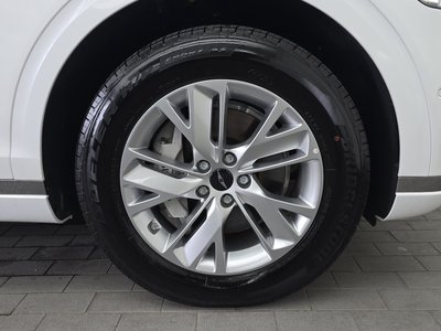 صورة 8 لـ 2025 Genesis GV70