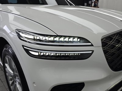 صورة 9 لـ 2025 Genesis GV70