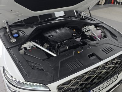 صورة 7 لـ 2025 Genesis GV70