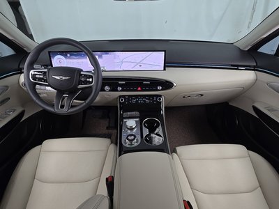 صورة 5 لـ 2025 Genesis GV70