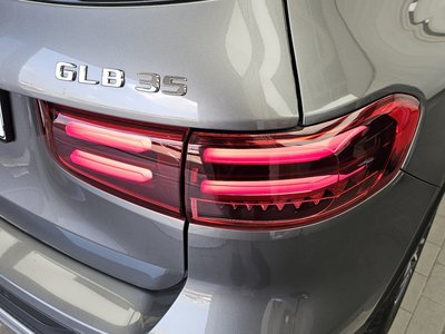 MERCEDES-BENZ GLB - 10