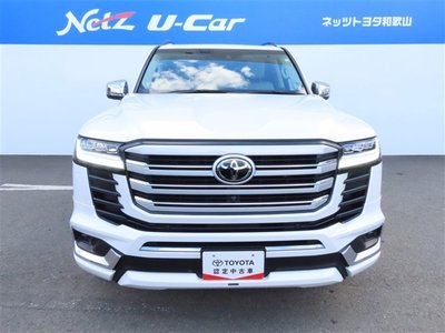 TOYOTA LAND CRUISER 300 - 10