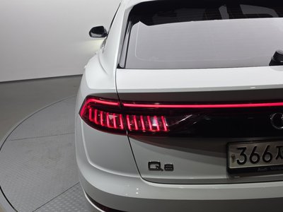 2020 AUDI Q8 照片 10
