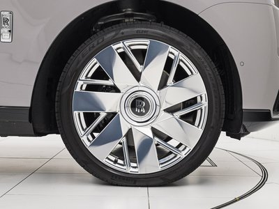 ROLLS-ROYCE CULLINAN - 8