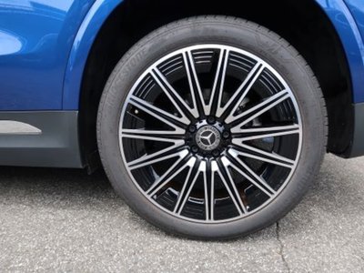 MERCEDES-BENZ GLA - 10