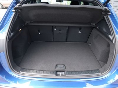 MERCEDES-BENZ GLA - 8
