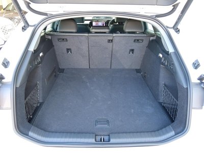 صورة مصغرة 35 لـ 2025 AUDI A6 AVANT E-TRON