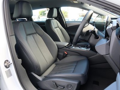 صورة مصغرة 17 لـ 2025 AUDI A6 AVANT E-TRON