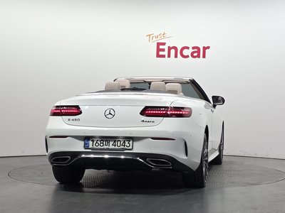 MERCEDES-BENZ E-CLASS - 4