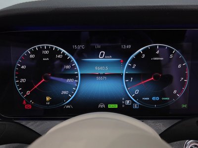 MERCEDES-BENZ E-CLASS - 8