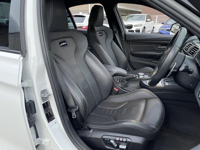 BMW M3 SEDAN - 8