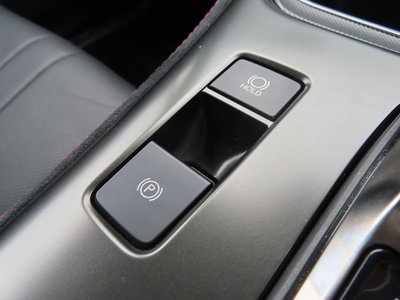2024 Lexus LBX 缩略图 32
