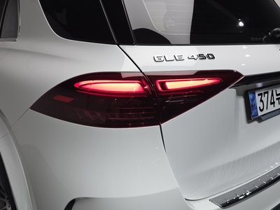 MERCEDES-BENZ GLE - 10