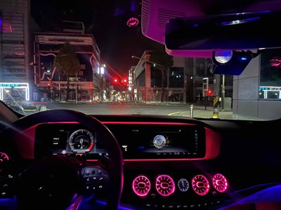2018 Mercedes-BENZ S-CLASS photo 4