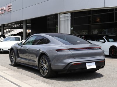 2025 Porsche TAYCAN 照片 8