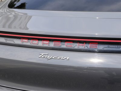 2025 Porsche TAYCAN 照片 9