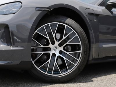 2025 Porsche TAYCAN 照片 5