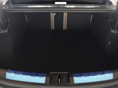 2025 Porsche TAYCAN 缩略图 20