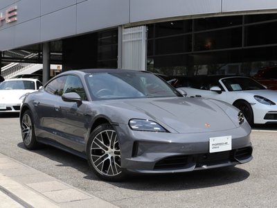 2025 Porsche TAYCAN 照片 10