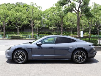 2025 Porsche TAYCAN 照片 7