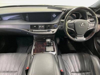 LEXUS LS - 2