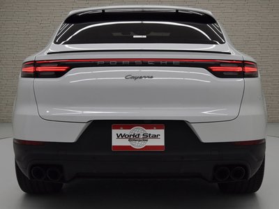 PORSCHE CAYENNE - 8