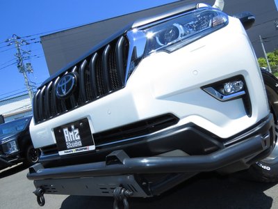 TOYOTA LAND CRUISER PRADO - 8