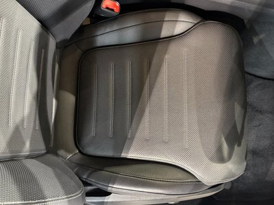 2025 Mercedes-BENZ GLC 缩略图 32