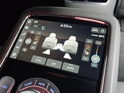 2022 Genesis G90 (RS4) thumbnail 31