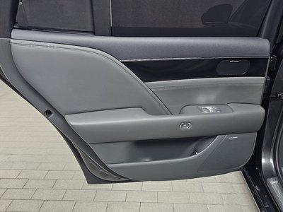 2022 Genesis G90 (RS4) thumbnail 15