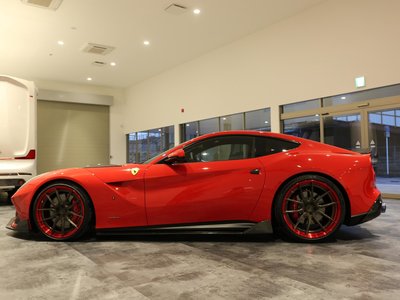 FERRARI F12 - 8