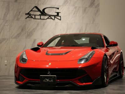 FERRARI F12 - 1