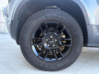 LAND ROVER DEFENDER - 4