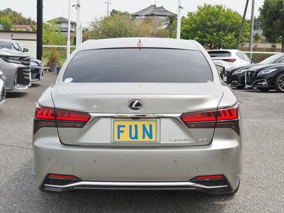 صورة 7 لـ 2023 LEXUS LS