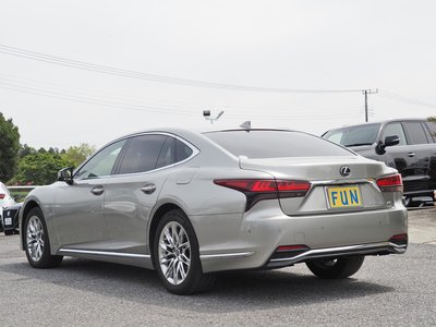 صورة 6 لـ 2023 LEXUS LS