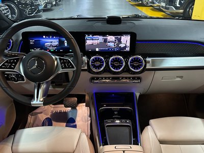 2025 Mercedes-BENZ EQB — фото 4
