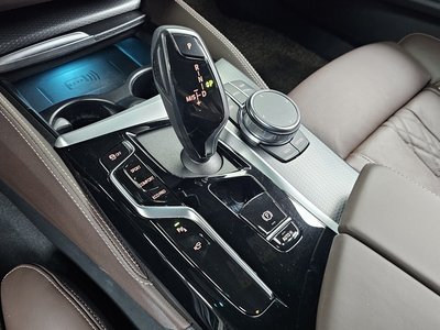 2023 BMW 5 SERIES — миниатюра 12