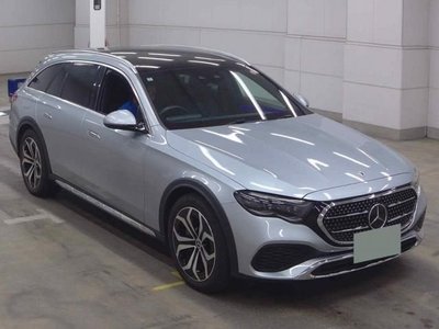 2024 Mercedes-BENZ E-CLASS photo 1
