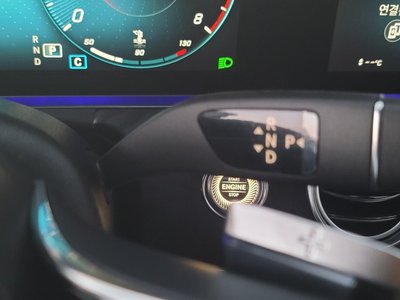 MERCEDES-BENZ E-CLASS - 9