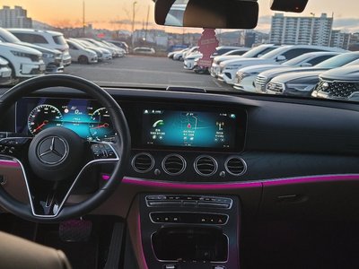 MERCEDES-BENZ E-CLASS - 5