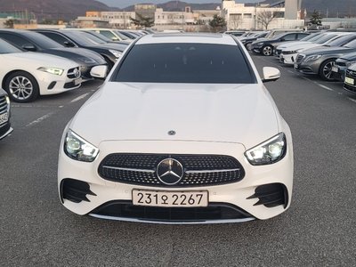 MERCEDES-BENZ E-CLASS - 2