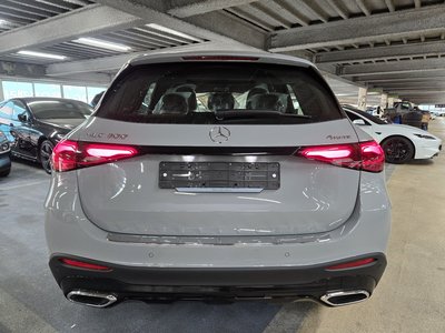 MERCEDES-BENZ GLC - 4