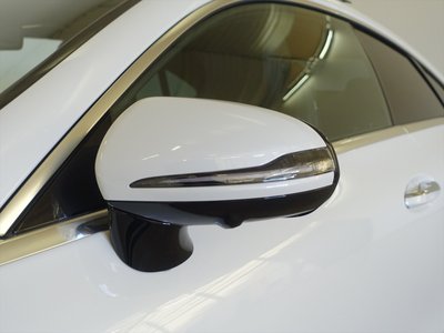 MERCEDES-BENZ E-CLASS COUPE - 4