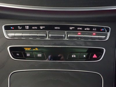 MERCEDES-BENZ E-CLASS COUPE - 10