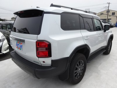 TOYOTA LAND CRUISER 250 - 8