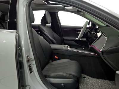 MERCEDES-BENZ E-CLASS - 10