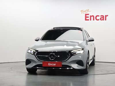 MERCEDES-BENZ E-CLASS - 2