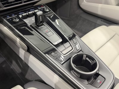 صورة مصغرة 16 لـ 2025 Porsche 911