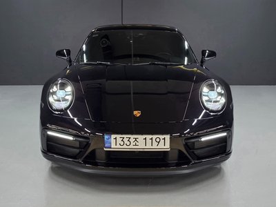 2023 Porsche 911 photo 2