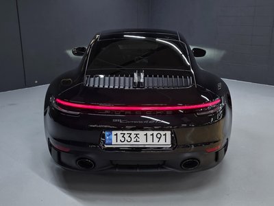 2023 Porsche 911 photo 3